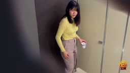 4. DLEE-858-4 / 3. By shigezou / ( Peeing ) / Office lady urine collection day : Toilet rush, pee flood, pee