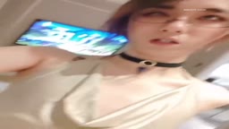 背の高い男の娘