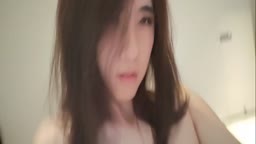 背の高い男の娘