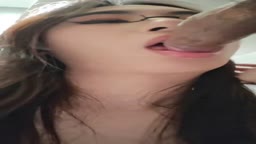背の高い男の娘