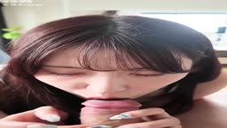 スタバで待ち合わせしただけなのに、座った瞬間から普通じゃなかった。