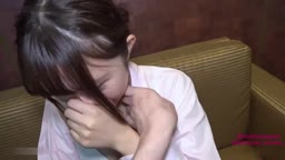 P活フェラ抜き条件の女子高生を全裸にして生でハメる！そして、膣内射精！