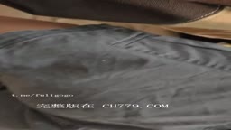 encoxada dick rub on her legs