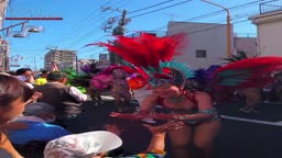 サンバ　ブラ外れて　ポロリ