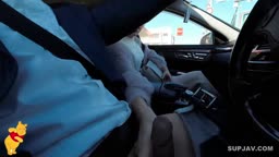 熟女  【個撮・野外&車内フェラ&手コキ&2ハメ】チンポ大好き都合のよいセフレ妻と中出し!フェラテク最高!膣穴ピンク! たまりません!!