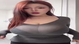 爆乳