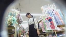 ニーソ　ミニ　逆さ