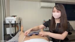 跨がり手コキ