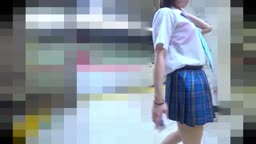 【再販】卑猥すぎるプックりデカ乳首と乳輪Fカップ巨乳ボブカット清楚Kちゃんが抵抗できずに手責めで潮吹きイキ