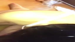 後輩宅の居間で