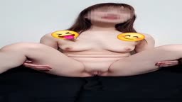 女子大生のM字開脚