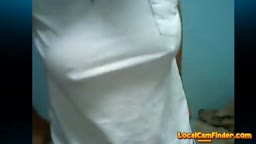 Filipina babe reveals big boobs and pussy on Skype