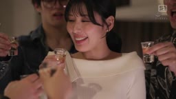 -Short-同窓会から始まった裏切りNTR 最低クズ元彼の絶倫ピストンに10年ぶりに滅茶苦茶狂わされ人生で一番乱れ堕ちた最低な私。～金松季歩～