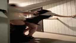 マンションの廊下でsex