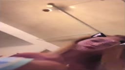 ギャル　乳首