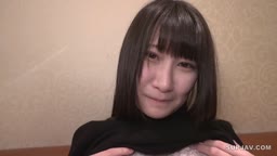 公然の場でふいに僕の股間を弄り始める世間知らずな20歳の女子大生彼氏以外の淫欲に屈した男に身体を委ね絶頂を繰り返し2回