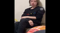 おかずにしてくれますか 大きくて乳輪乳首とも色がエロいビンビンな乳首いじってる指がいやらしくて