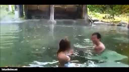 混浴で見せつけ2