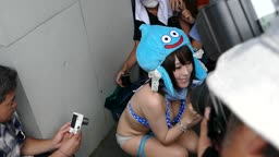 (半ケツ)