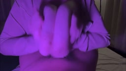 爆乳