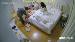 ラブホテルにいるカップル 692