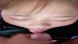 扇情的な激しいハメ撮り フェラ