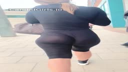 Incredible jiggly Candid in  legging