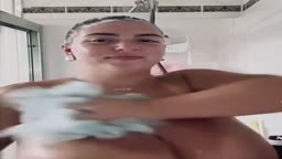 爆乳外国人2 拾い物