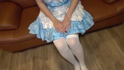 元推しの方すみません⤵リアル「元某アイドルグループ研究生アンダーセンター経験有り」メチャ可愛いしダンスが上手い⤴やっぱり元アイドルでもエッチな事大好き！ゴックン中だし