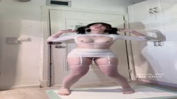 バイブ入れてダンス