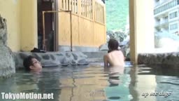 混浴で見せつけ9