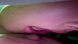 セルフ乳首舐め CH