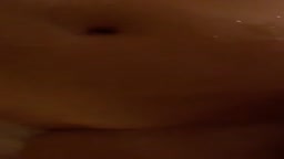 尿をかけてパイパン生ハメ
