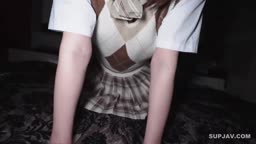 芸能科卒18歳股下86cm初体験でガチ痙攣溢れ出る程の連続大量膣内中出しで...