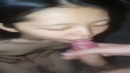 「んにゃ、んにゃ、んにゃ、んふふ」