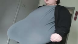巨乳症
