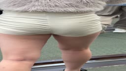 着衣尻