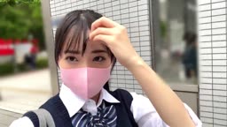 奇跡のピンク乳首の色白巨乳 陰毛無処理のギャップ萌え 《ちょい見せ》