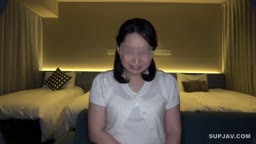 夫に内緒で輪〇サークルに応募してきた清楚系美人奥様 《ちょい見せ》