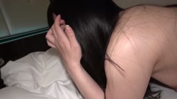 まりな19歳 童顔×10代に膣奥までたっぷり中出し