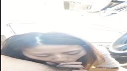人妻 車内フェラ ゴックン