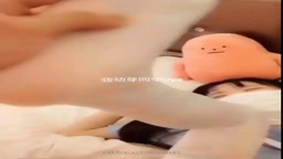 又又酱白丝小萝莉