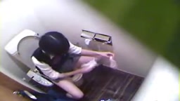 おもらし女子高生盗撮