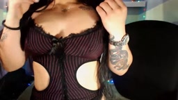 All American Brunette With Divine Looks Live