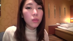 フェラ顔がエロい娘