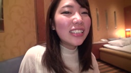 フェラ顔がエロい娘
