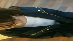 かわいい素人がオフィスでフェラ