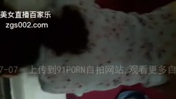 边打电话边后入大白美尻