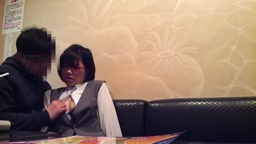 JKとカラオケでセックス
