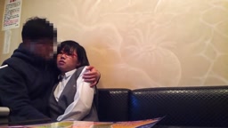 JKとカラオケでセックス